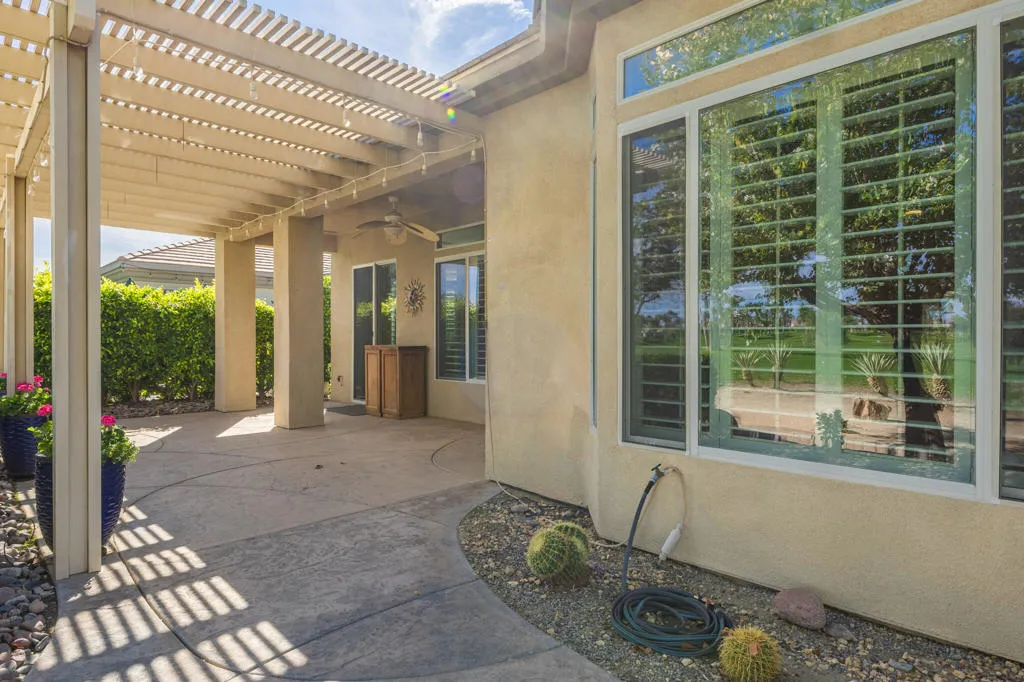 44074 Royal Troon Drive, Indio, California 92201 home-pic-25