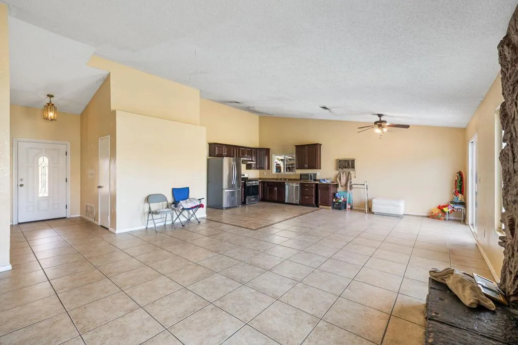 68110 Empalmo Road, Cathedral City, California 92234 home-pic-10