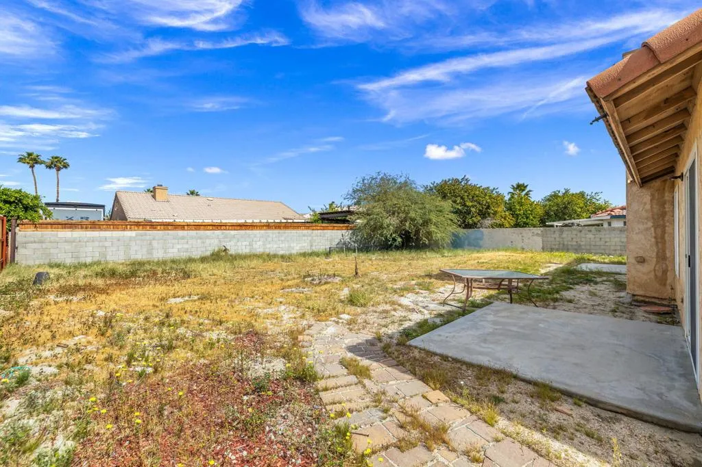68110 Empalmo Road, Cathedral City, California 92234 home-pic-36