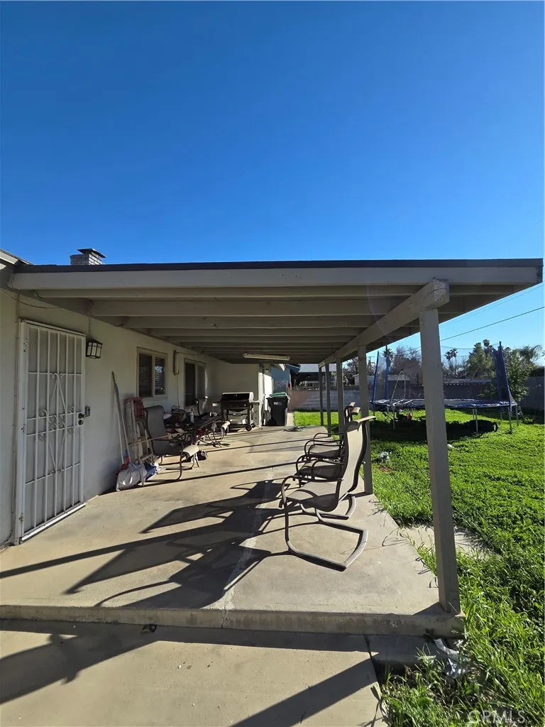 1181 Chestnut, Beaumont, California 92223 home-pic-16