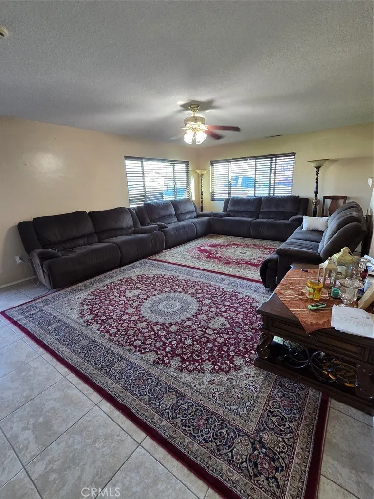 1181 Chestnut, Beaumont, California 92223 home-pic-4