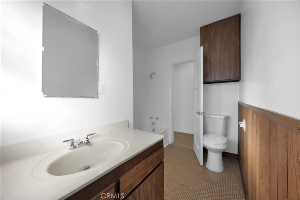 74 Argonne, Long Beach, California 90803 home-pic-17