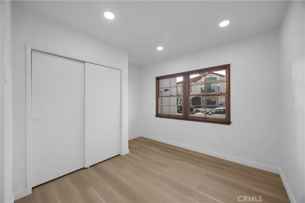 74 Argonne, Long Beach, California 90803 home-pic-47
