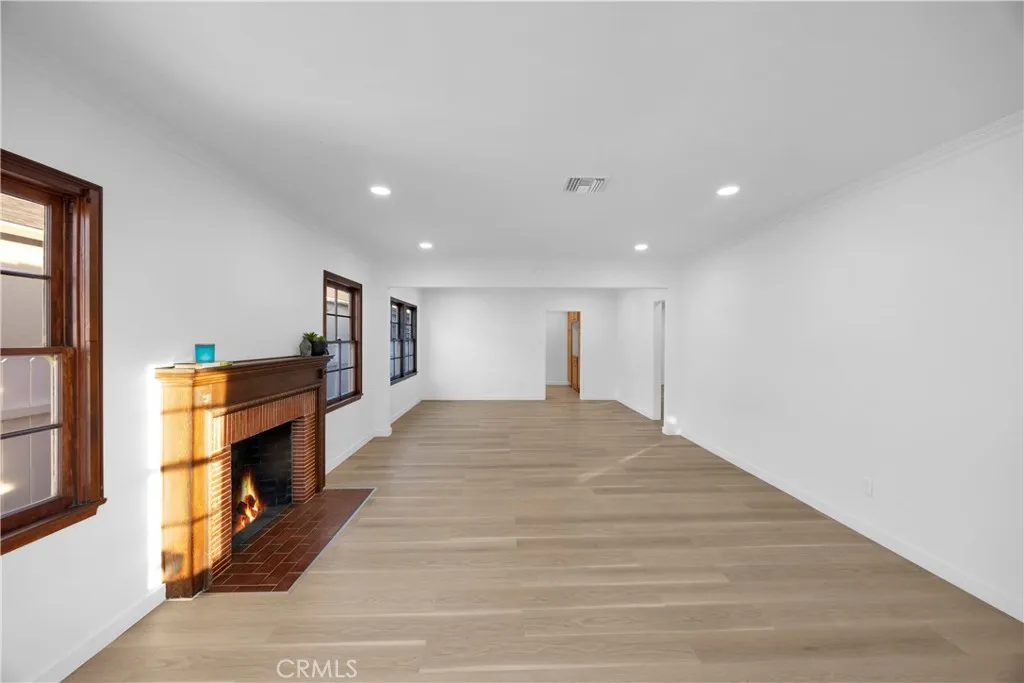 74 Argonne, Long Beach, California 90803 home-pic-61