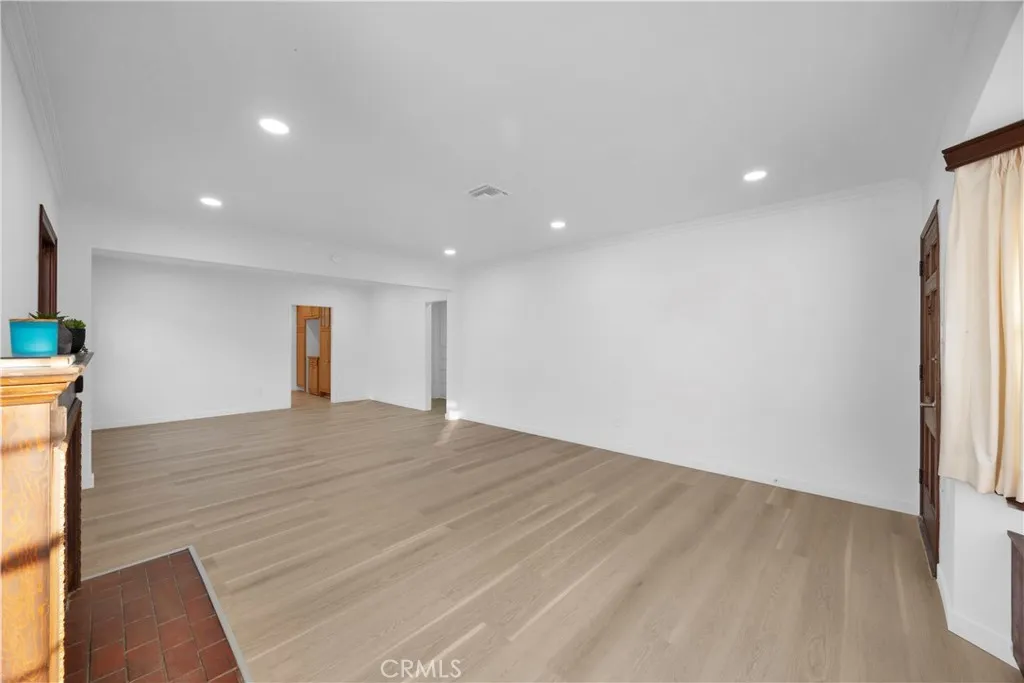 74 Argonne, Long Beach, California 90803 home-pic-64
