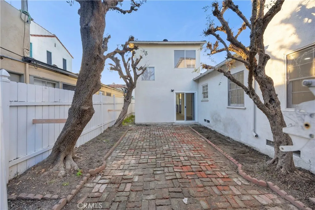 74 Argonne, Long Beach, California 90803 home-pic-30