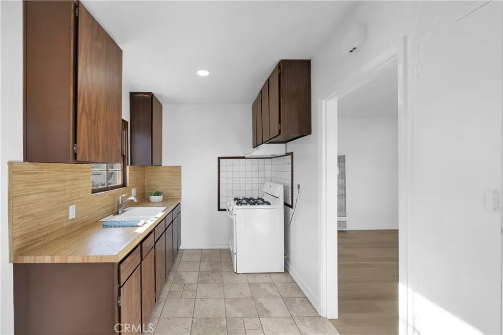 74 Argonne, Long Beach, California 90803 home-pic-37