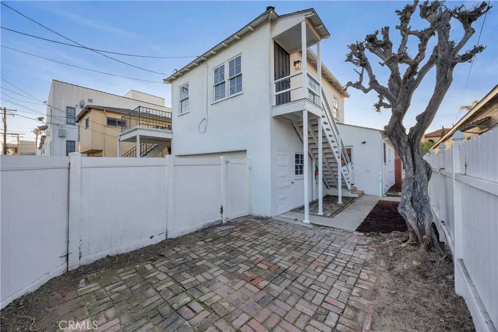 74 Argonne, Long Beach, California 90803 home-pic-31