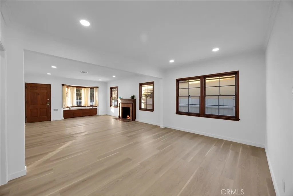 74 Argonne, Long Beach, California 90803 home-pic-65