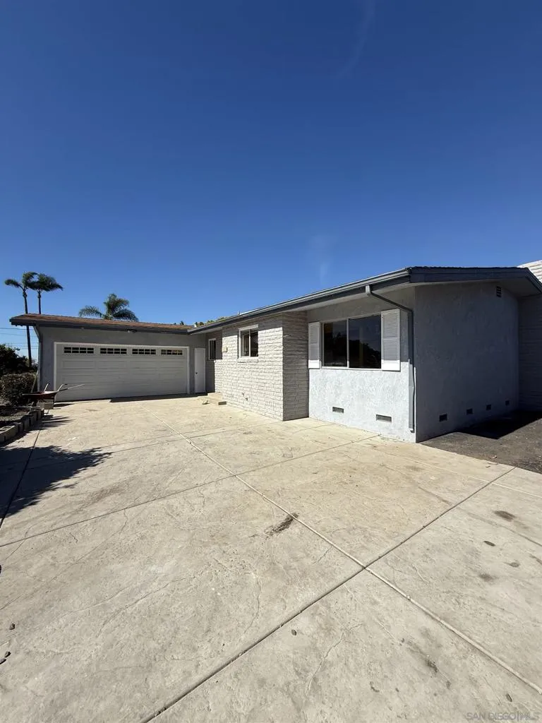 3246 Grand Ave, San Marcos, California 92078 home-pic-4
