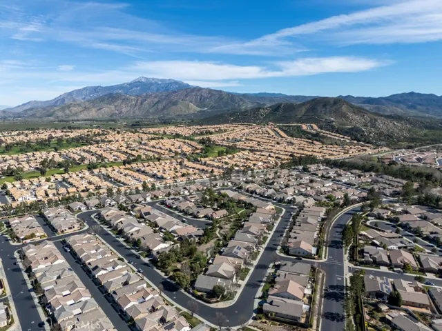 1563 Quiet Creek, Beaumont, California 92223