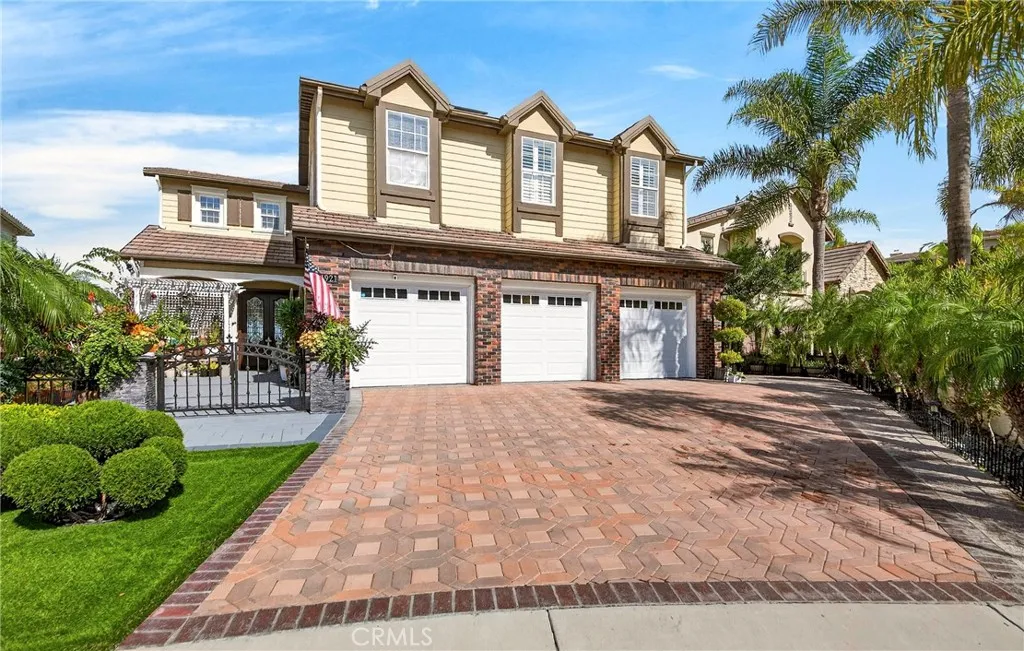 1921 S Mangrum Court, La Habra, California 90631 home-pic-2