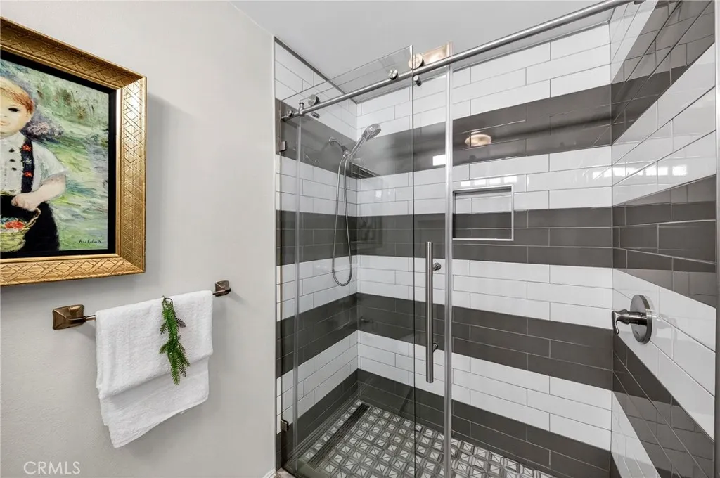 1921 S Mangrum Court, La Habra, California 90631 home-pic-60
