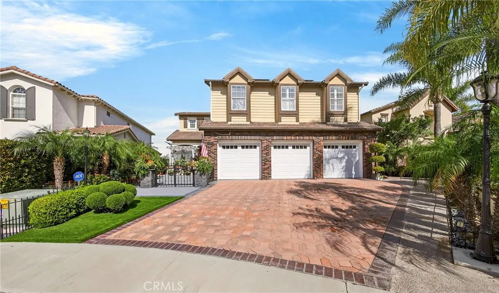 1921 S Mangrum Court, La Habra, California 90631 home-pic-1