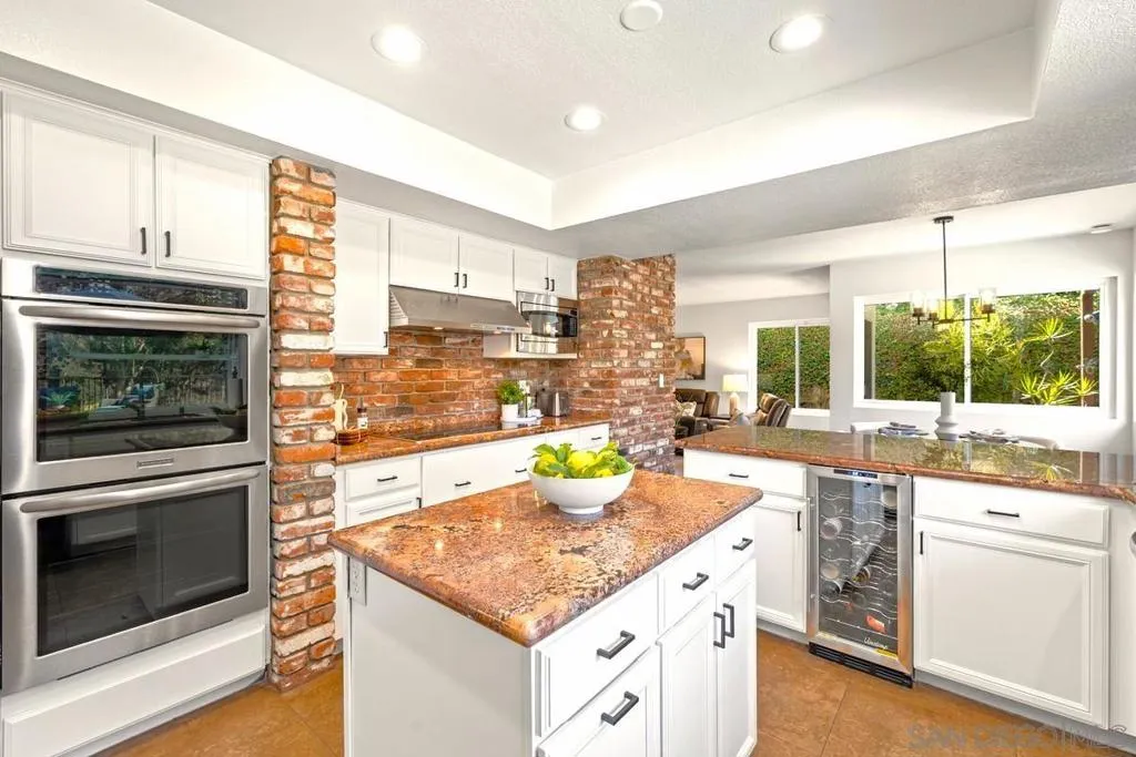 3426 Millikin Ave, San Diego, California 92122 home-pic-7