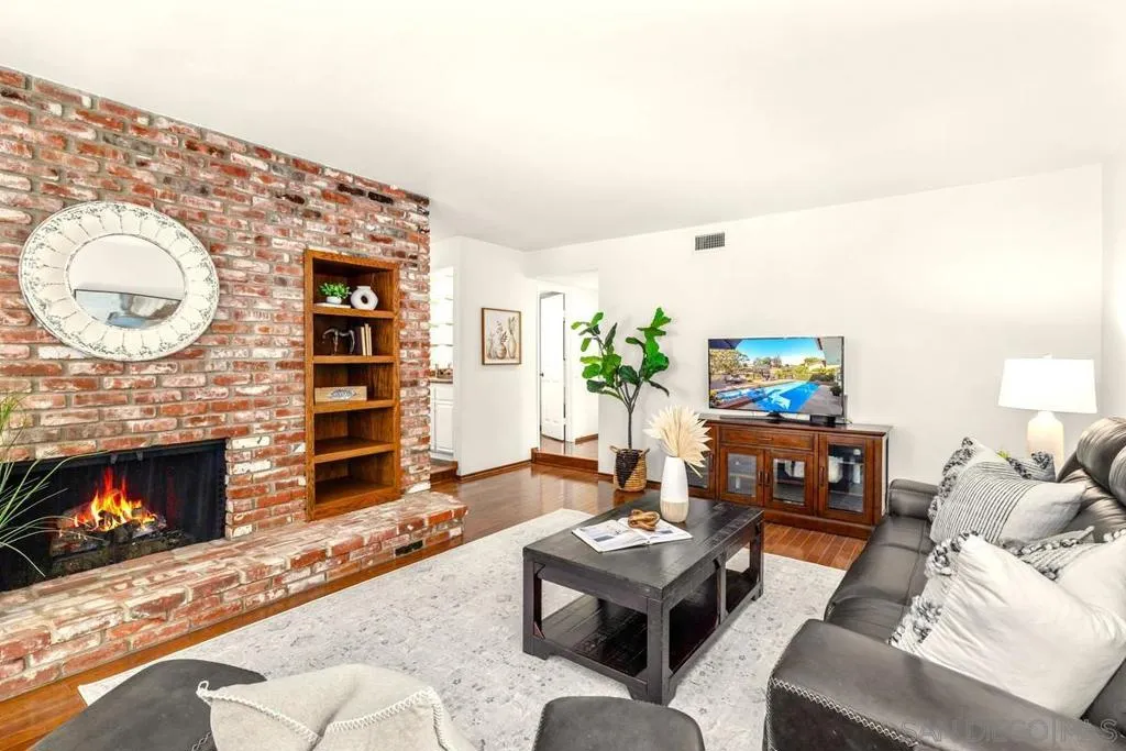 3426 Millikin Ave, San Diego, California 92122 home-pic-10