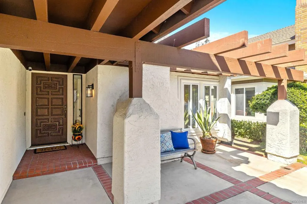 3426 Millikin Ave, San Diego, California 92122 home-pic-3