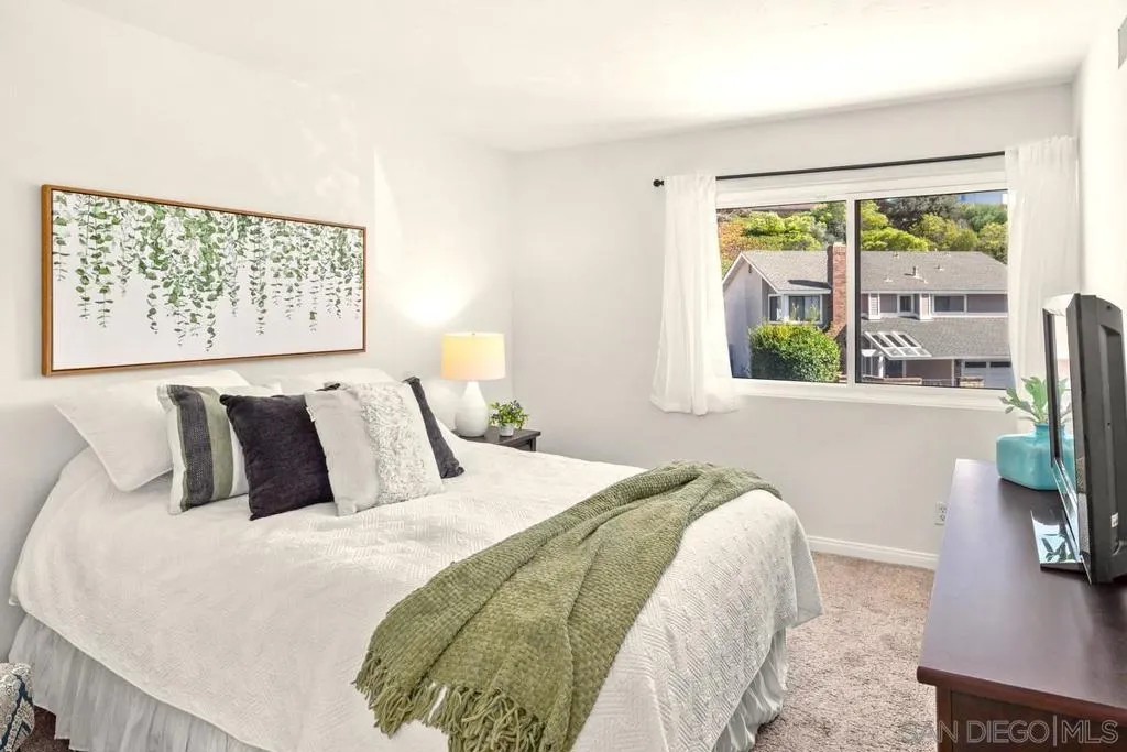 3426 Millikin Ave, San Diego, California 92122 home-pic-18