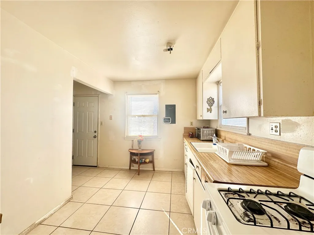 82038 5th Street, Trona, California 93562 home-pic-9