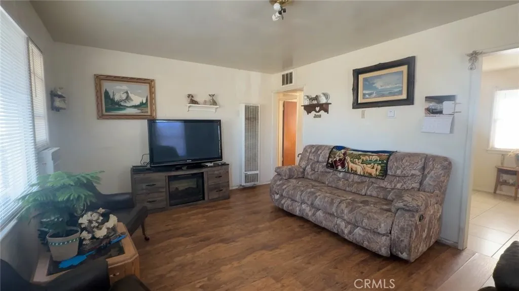 82038 5th Street, Trona, California 93562 home-pic-7