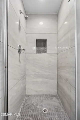 Illuminate Photography - 41116 Erin Ct -