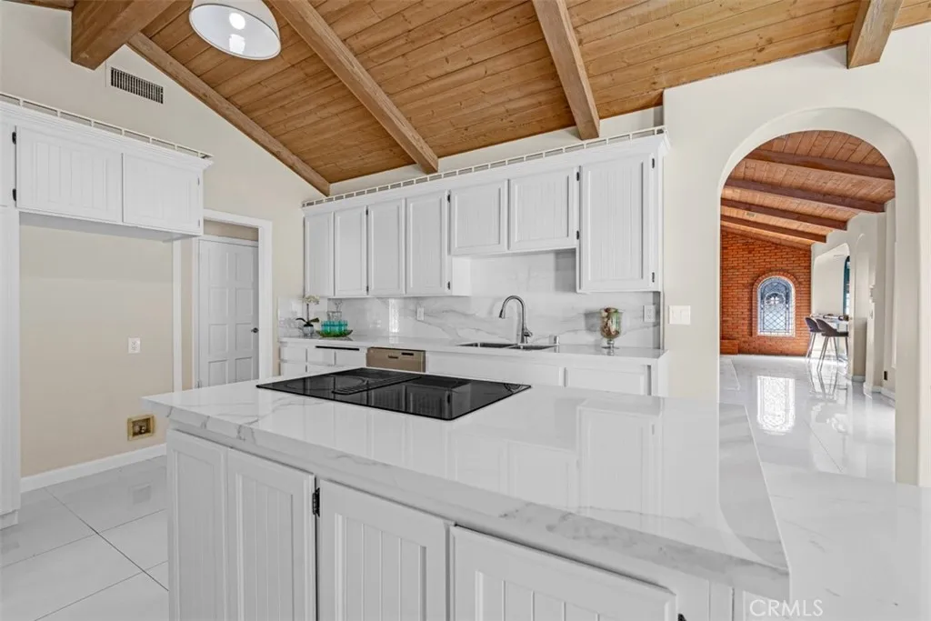 2501 Reata Pl, Diamond Bar, California 91765 home-pic-17