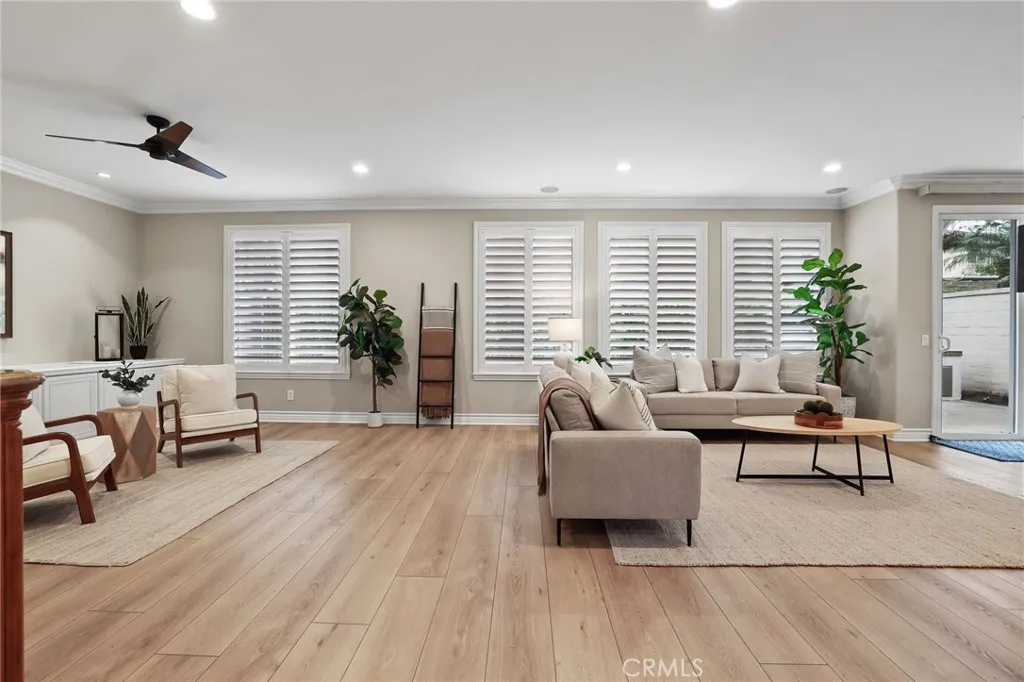 18692 Calera Drive, Huntington Beach, California 92648 home-pic-16