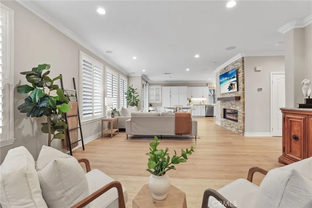 18692 Calera Drive, Huntington Beach, California 92648 home-pic-19