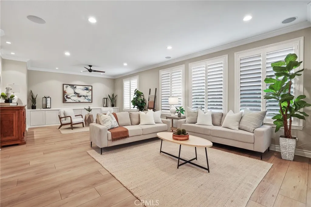 18692 Calera Drive, Huntington Beach, California 92648 home-pic-25