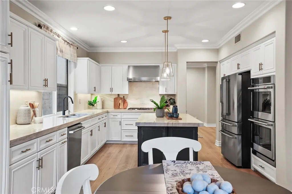 18692 Calera Drive, Huntington Beach, California 92648 home-pic-31
