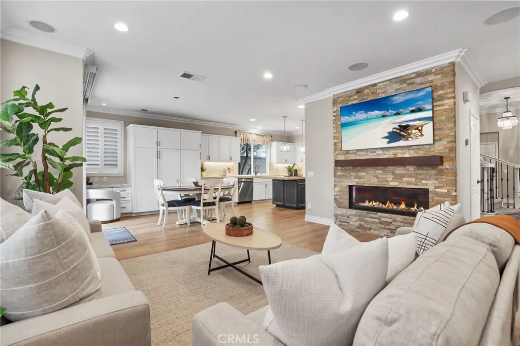 18692 Calera Drive, Huntington Beach, California 92648 home-pic-22
