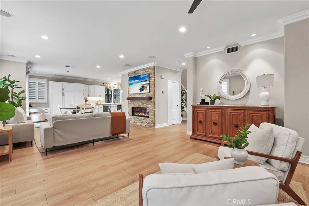 18692 Calera Drive, Huntington Beach, California 92648 home-pic-21