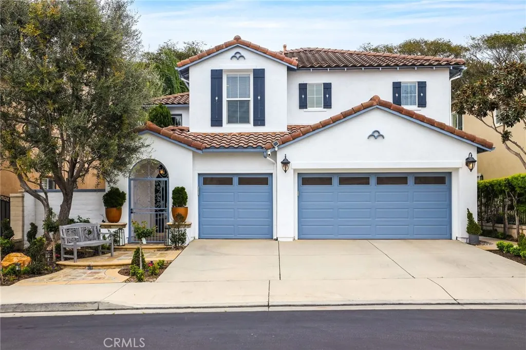 18692 Calera Drive, Huntington Beach, California 92648 home-pic-1
