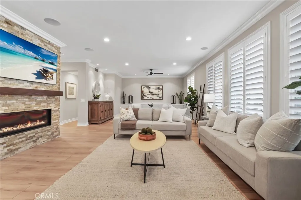 18692 Calera Drive, Huntington Beach, California 92648 home-pic-27