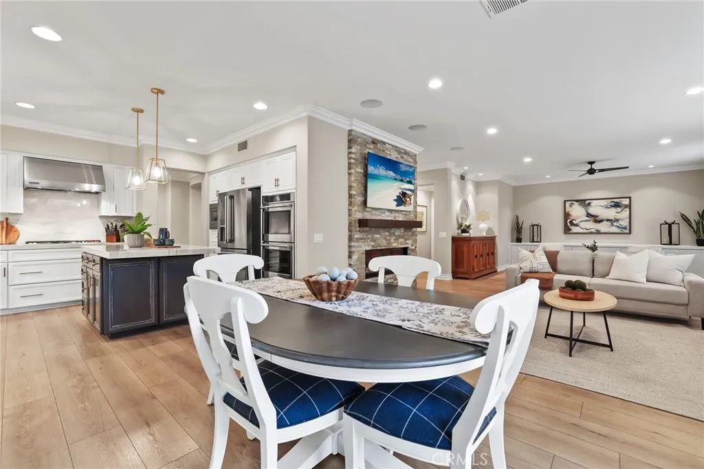18692 Calera Drive, Huntington Beach, California 92648 home-pic-37