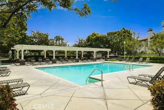 18692 Calera Drive, Huntington Beach, California 92648 home-pic-74