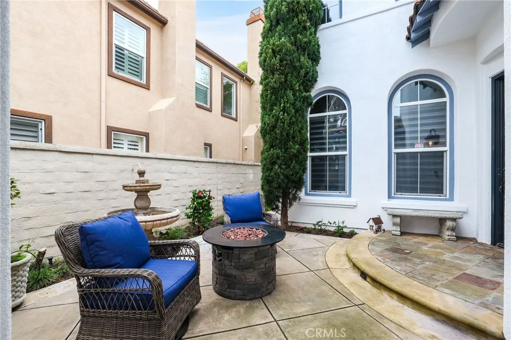 18692 Calera Drive, Huntington Beach, California 92648 home-pic-4