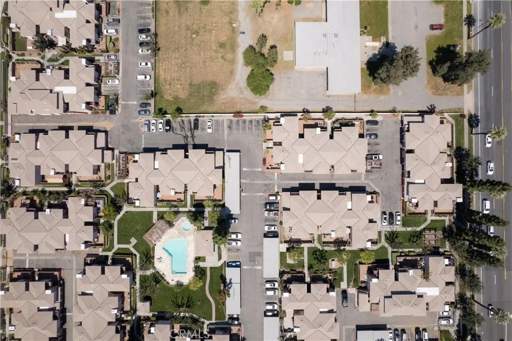 1317 Massachusetts Avenue 202, Riverside, California 92507 home-pic-27