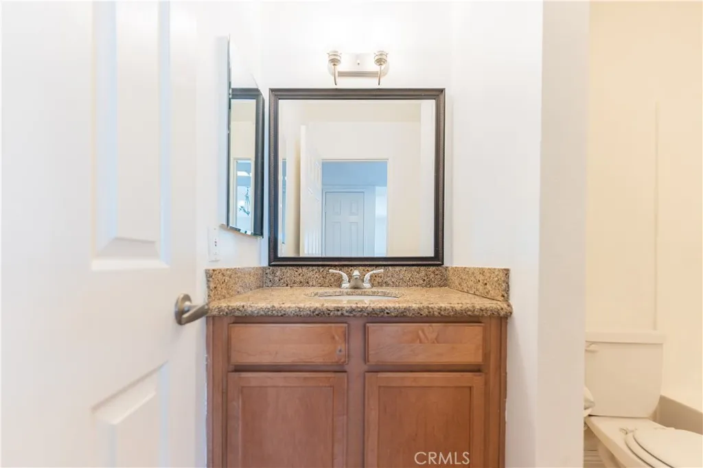1317 Massachusetts Avenue 202, Riverside, California 92507 home-pic-16