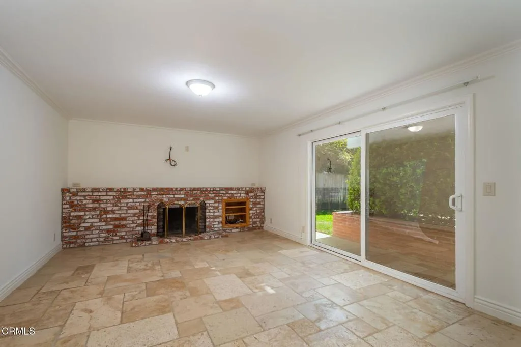 273 Gorrion Avenue, Ventura, California 93004 home-pic-19
