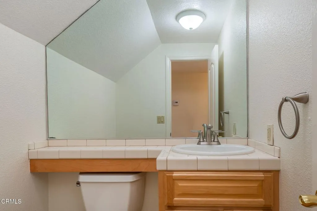 273 Gorrion Avenue, Ventura, California 93004 home-pic-21