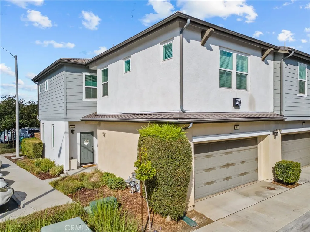 2350 S Via Esplanade 31, Ontario, California 91762 home-pic-1
