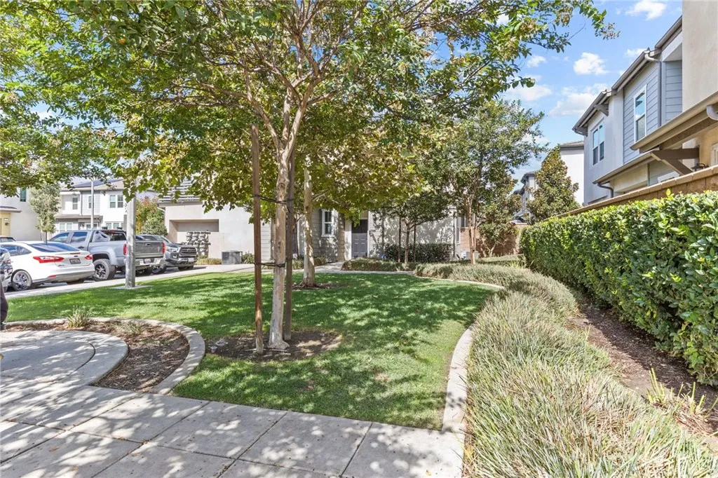 2350 S Via Esplanade 31, Ontario, California 91762 home-pic-32