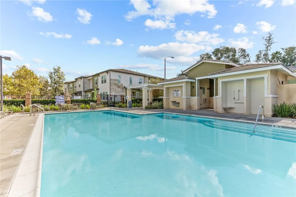 2350 S Via Esplanade 31, Ontario, California 91762 home-pic-35