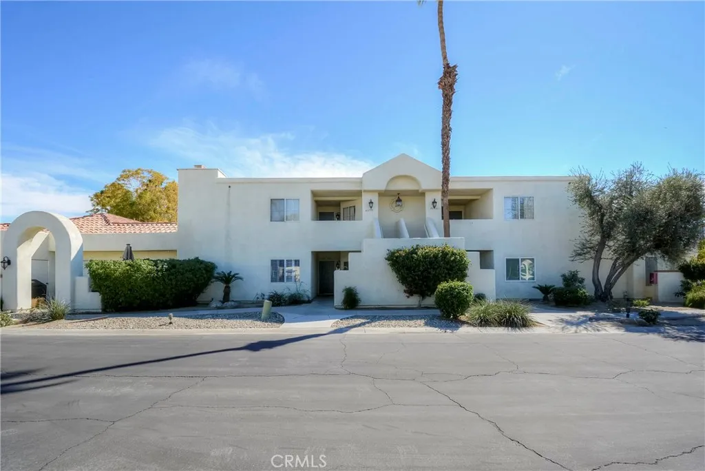 43756 Avenida Alicante, Palm Desert, California 92211 home-pic-4