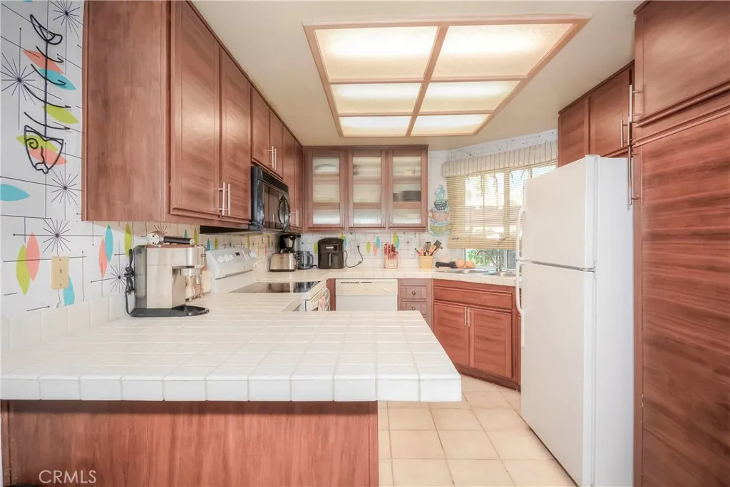 43756 Avenida Alicante, Palm Desert, California 92211 home-pic-12