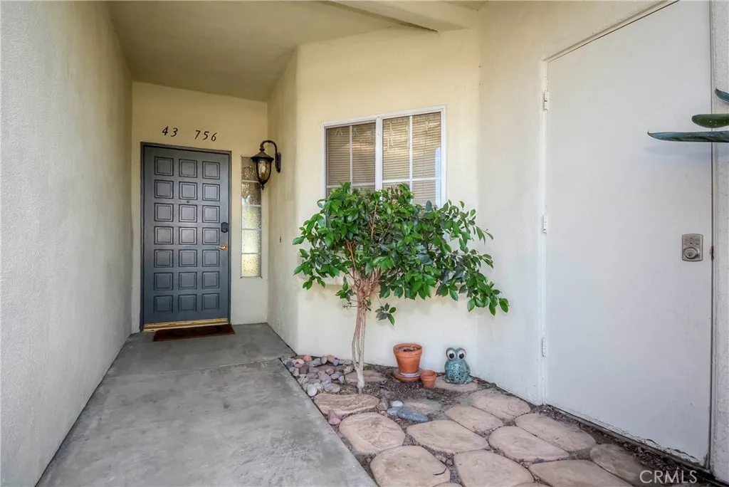 43756 Avenida Alicante, Palm Desert, California 92211 home-pic-3