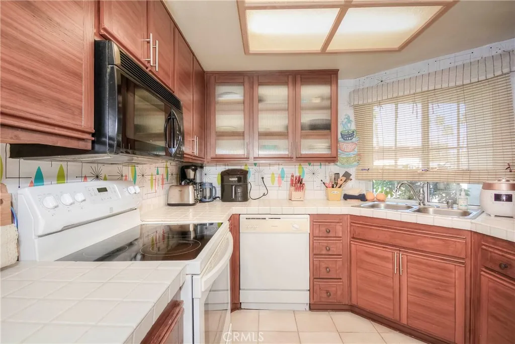 43756 Avenida Alicante, Palm Desert, California 92211 home-pic-15