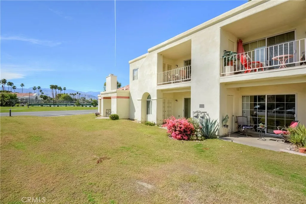 43756 Avenida Alicante, Palm Desert, California 92211 home-pic-29