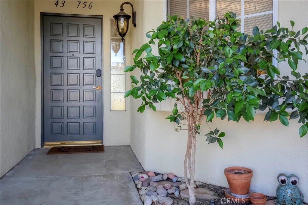 43756 Avenida Alicante, Palm Desert, California 92211 home-pic-2